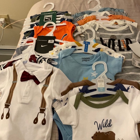 20 Baby body suits!! BRAND NEW 0-3 months